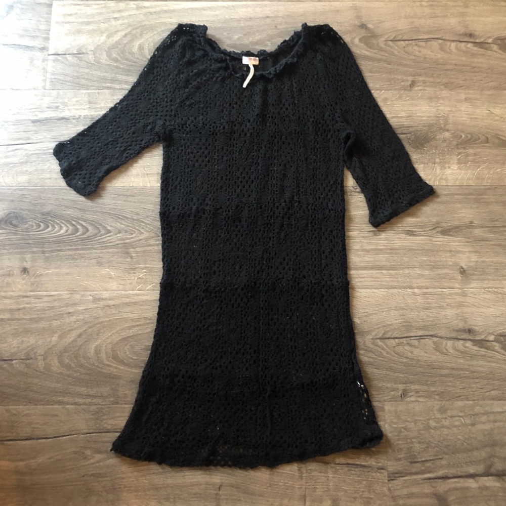 Intimately Free People Black Crochet 3/4 Sleeves Top - Picture 9 of 14